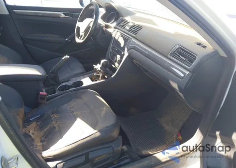 2018 Volkswagen Passat 2.0T Se из США, поврежденный, VIN 1VWBA7A32JC020979